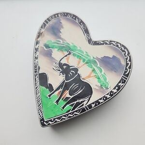Handmade Elephant Design Heart-Shaped Ceramic Catch All Dish W/ Lid